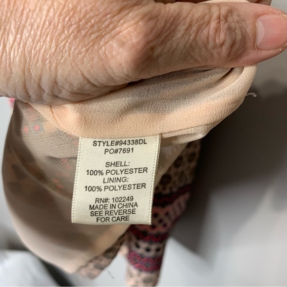 Skies Are Blue‎ light peach India paisley patterned sundress. Size L - Picture 7 of 9